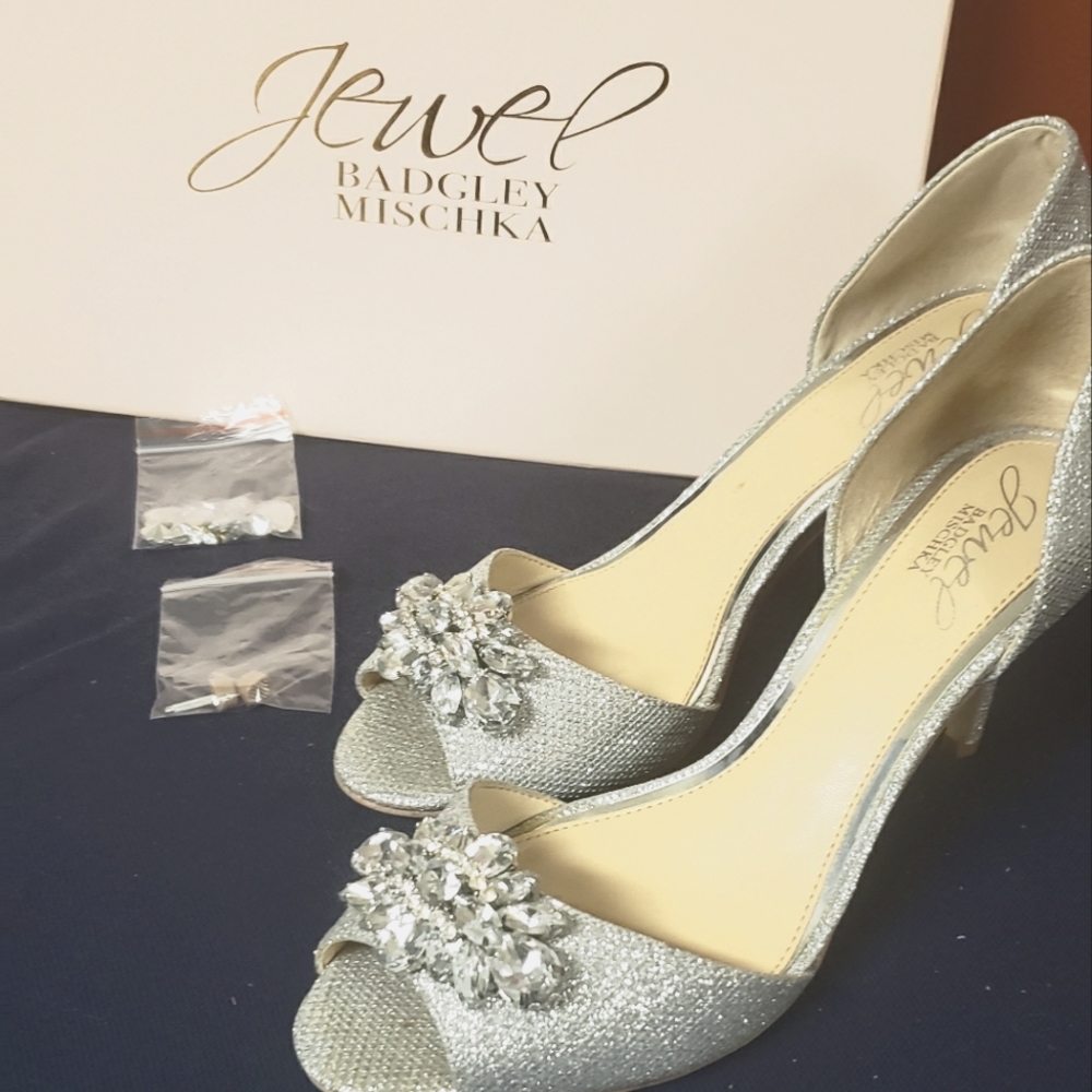 Badgley Mischka Jewel Shoes - sz 6.5 - NWB